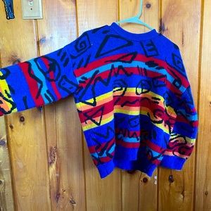 Funky Sweater with 80’s pattern ‼️📸